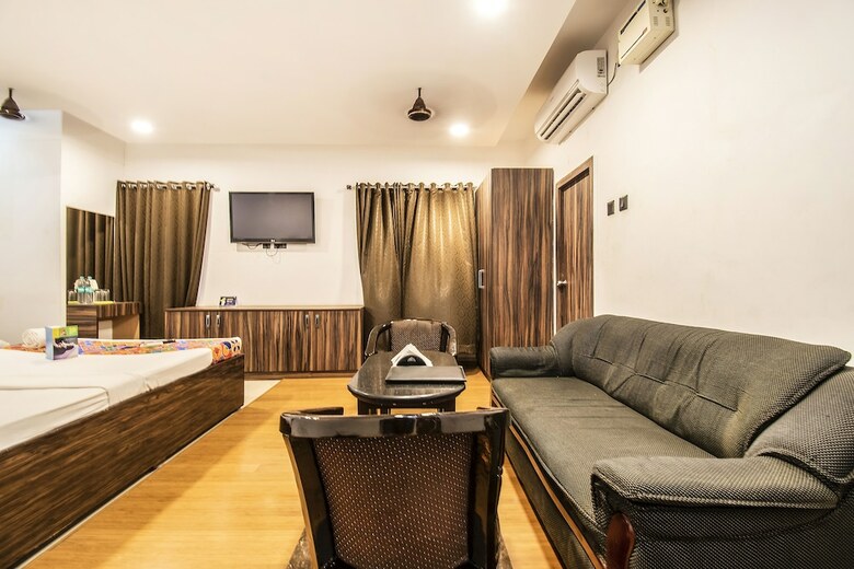 Hotel Fabexpress Lions India