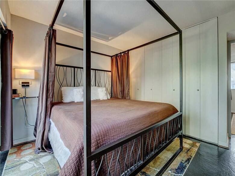 5301 Treetops - Two Bedroom Condo