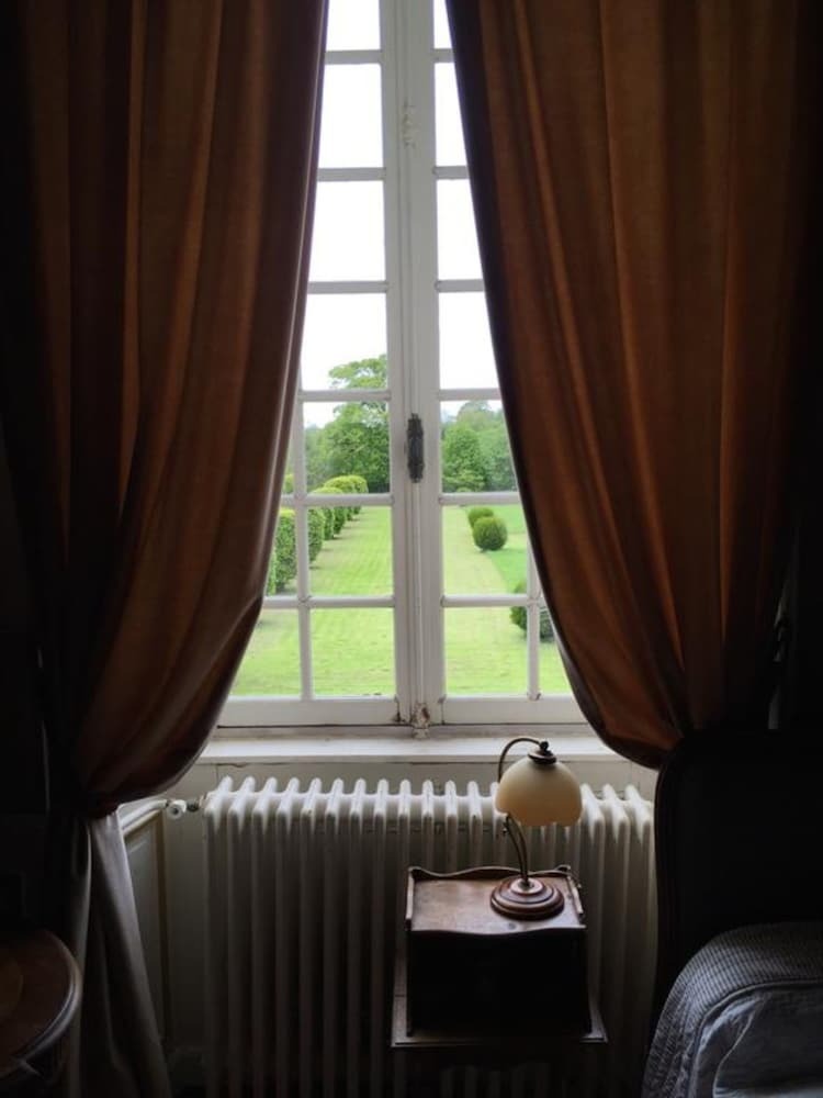 Bed & Breakfast Ch�teau D'asnieres En Bessin