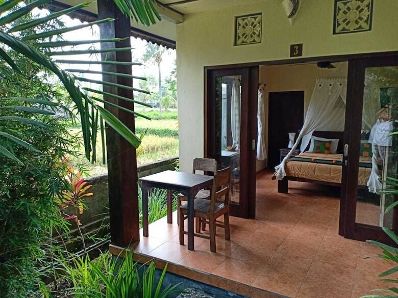 Bed & Breakfast Semanggi Cottage