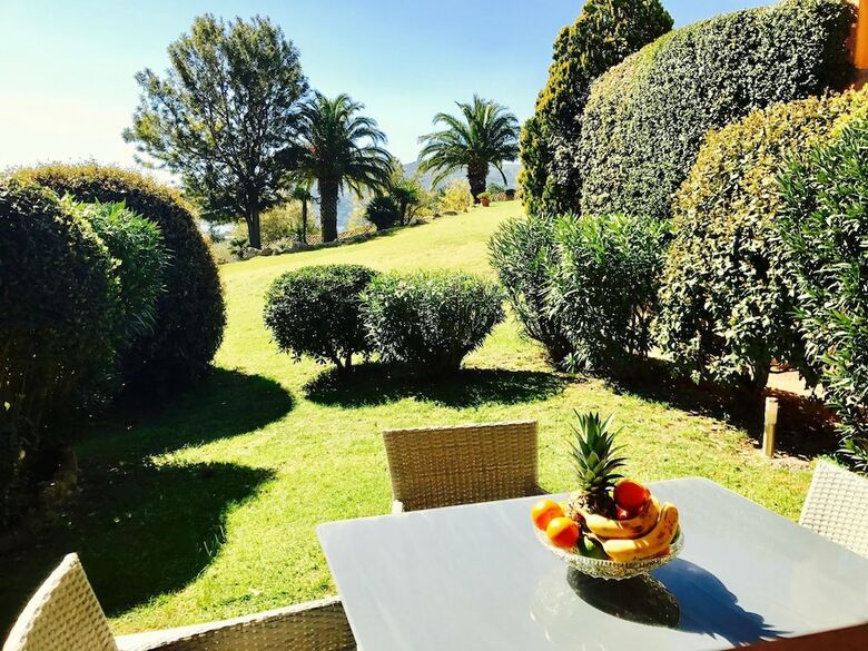 Villa Avec Vue Sur Baie de Santa Giulia
