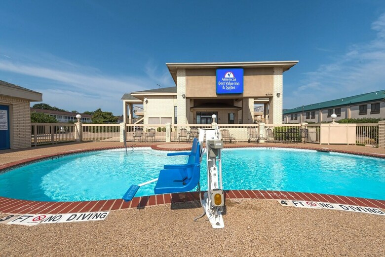 Hotel Americas Best Value Inn & Suites Ft. Worth S