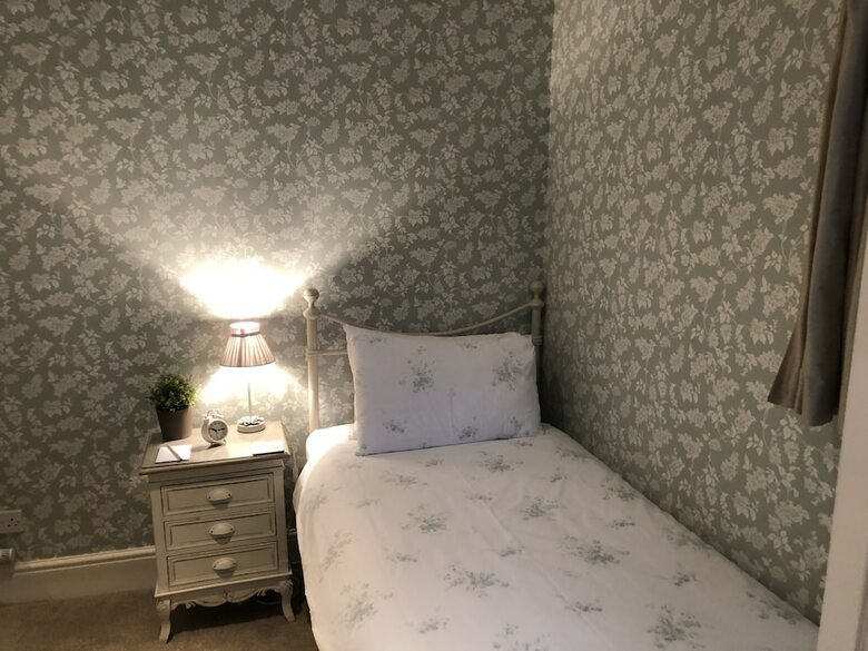 Hotel The Mayfair Guest House Self Catering