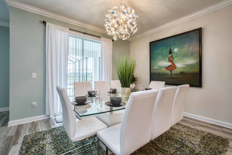Storey Lake- 6 Bedroom Pool Home- 1668st