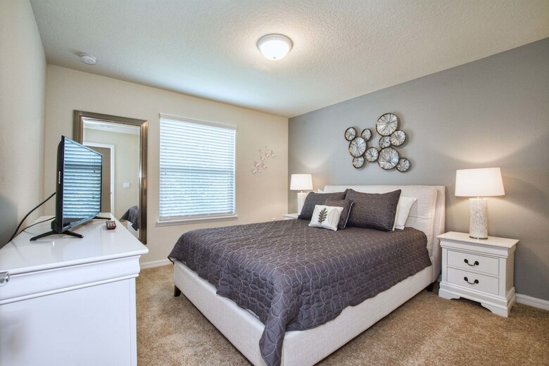 Windsor At Westside-6 Bedrooms House W/pool-3720ww