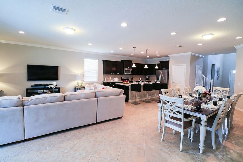 Windsor At Westside-8 Bedrooms House W/pool-3710ww