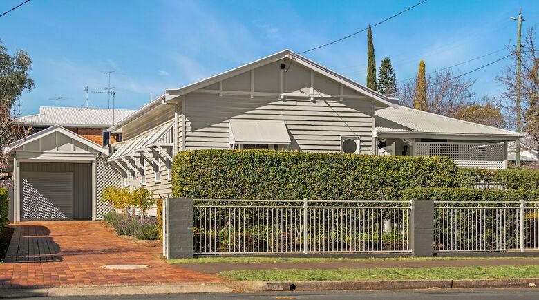 Frangipani House