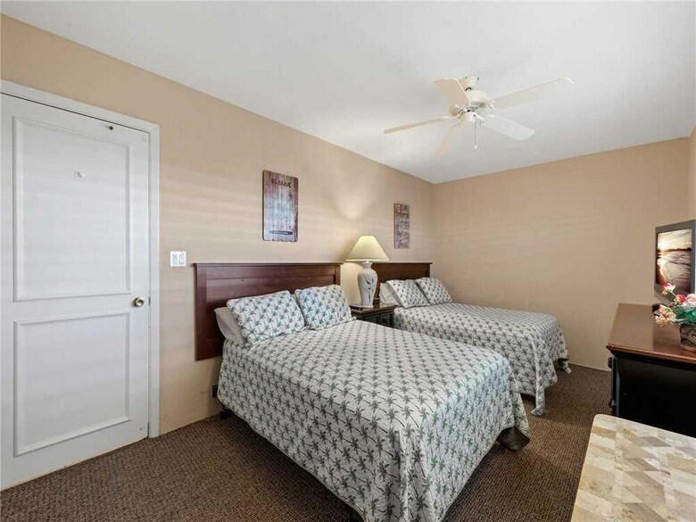 Jamaica Royale 101 - Two Bedroom Condo