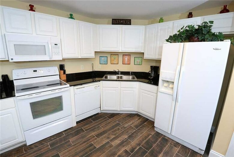 Calypso 209 East Tower I - Two Bedroom Condo