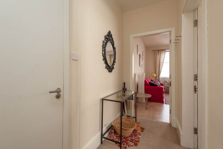 Apartamentos 1 Bedroom Home In Old Town Centre