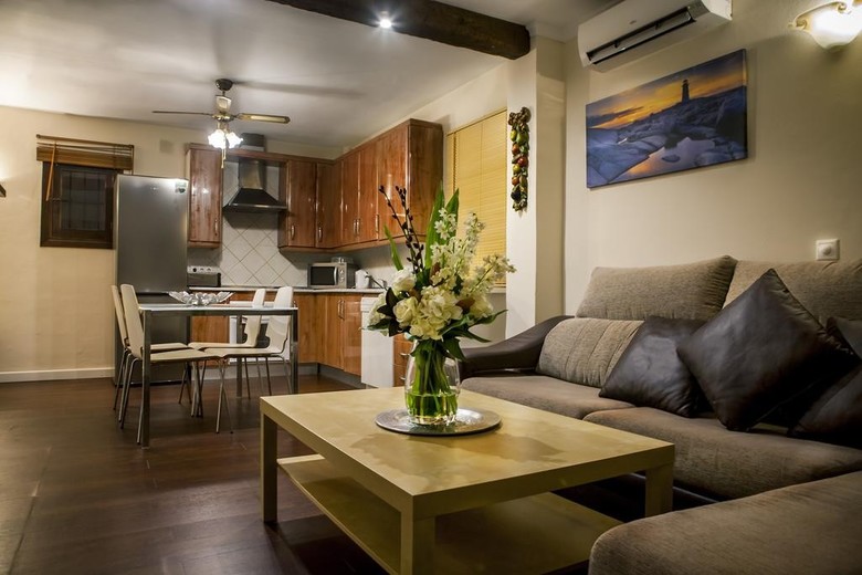 Hotel Los Arcos
