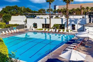 Anaheim Plaza Hotel