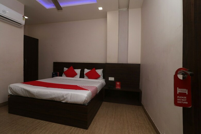 Oyo 22826 Hotel Sheltear & Resturant