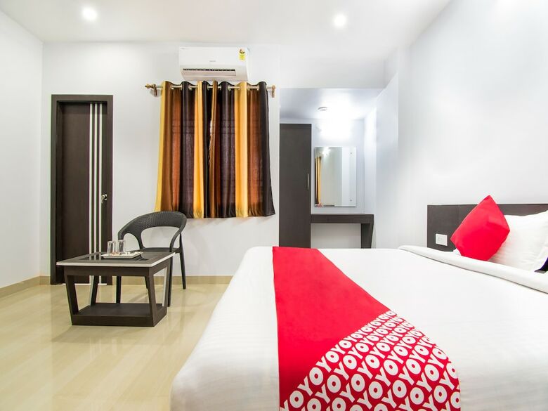 Oyo 26974 Hotel S G International