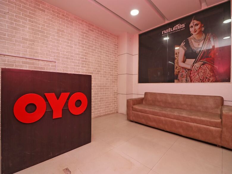 Hotel Oyo 26782 Mehak Palace