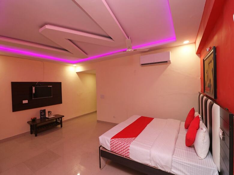 Hotel Oyo 26869 Taj View Pent House