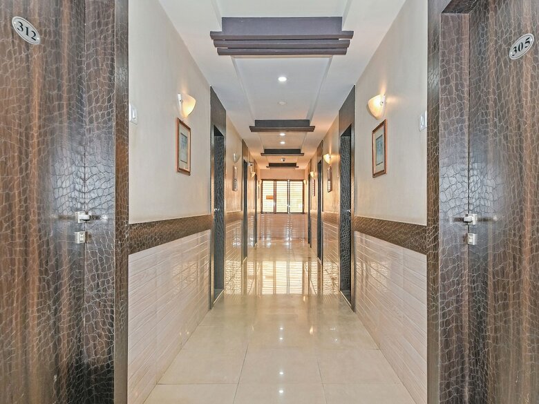 Hotel Oyo 24048 Shree Krishna Palace