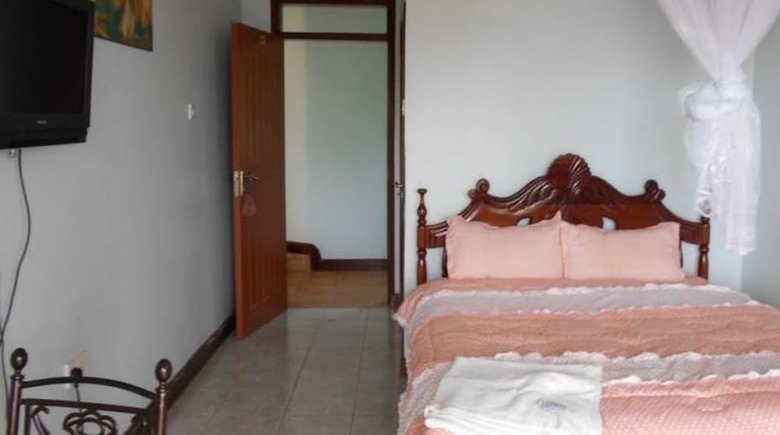 Hotel Ssese Habitat Resort