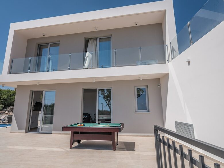 Polymnia Villa 490b
