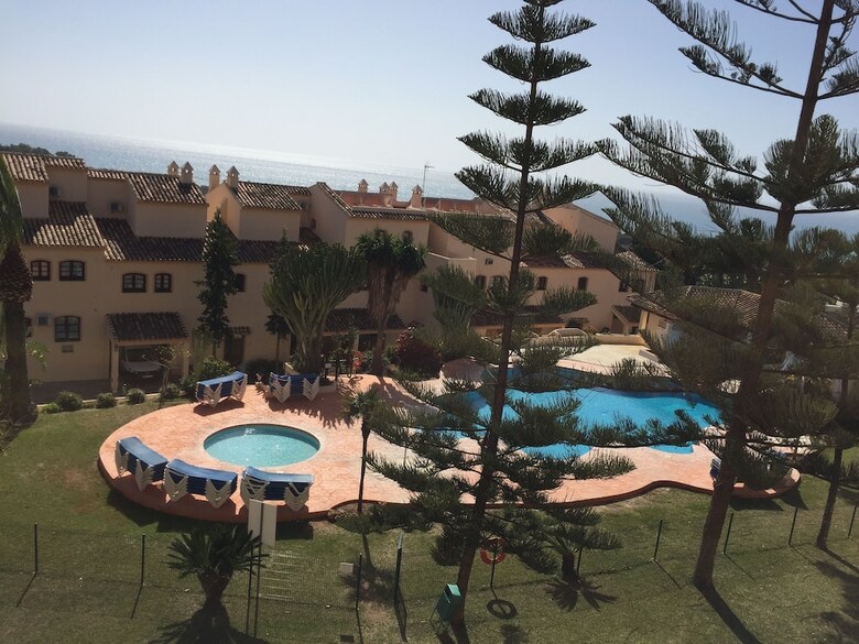 Aparthotel Apartamentos El Toro
