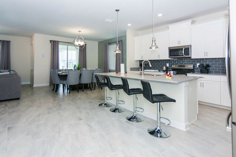 Amazing Vacation Mickey Home Cg1593