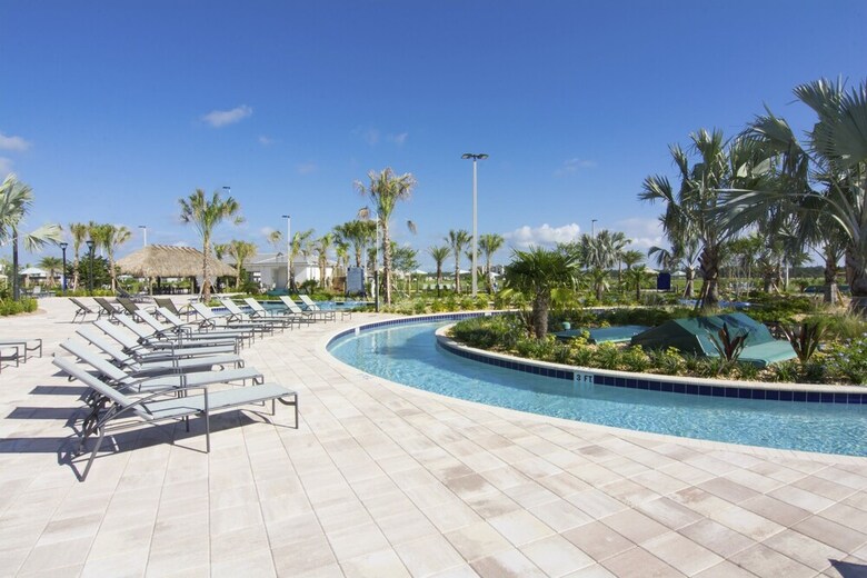 Wonderful Vacation Townhouse With Pool Sl4893