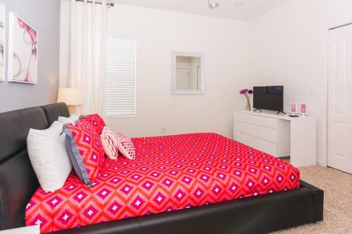 Dream Vacation Home 15 Min To Disney Bv577
