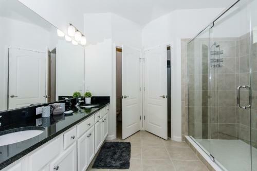 Dream Vacation Home 15 Min To Disney Bv577