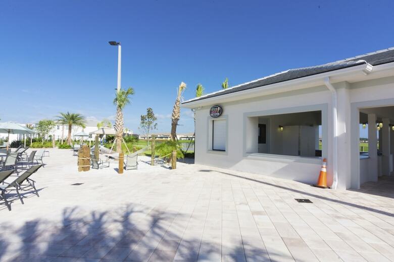 Lovely Vacation Townhouse With Pool Sl3103