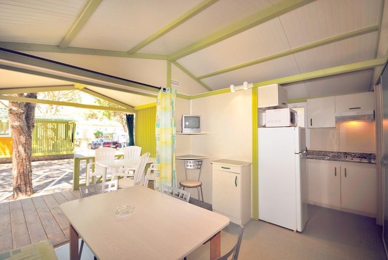 Bungalows Camping Ca�os De Meca