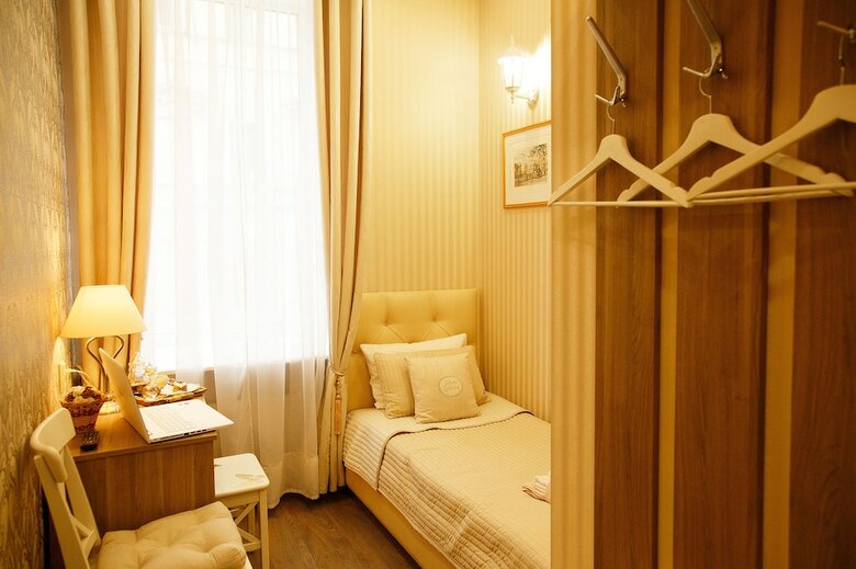 Hotel Silver Sphere Inn