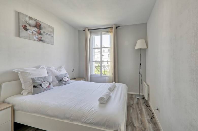 Parkside Apartment I