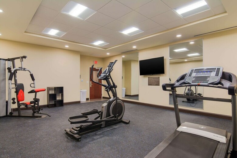 Hotel Comfort Inn And Suites