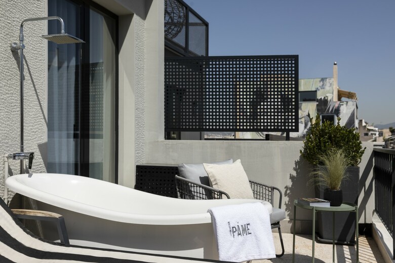 Hotel Pame House