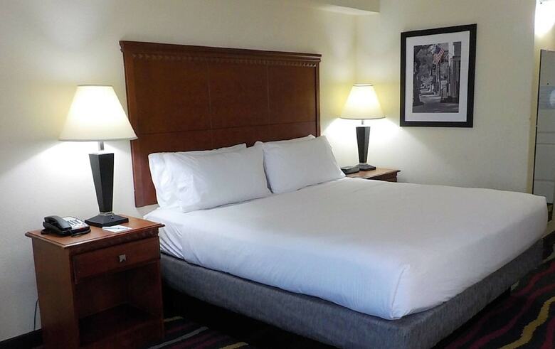 Surestay Plus Hotel By Best Western Jacksonville