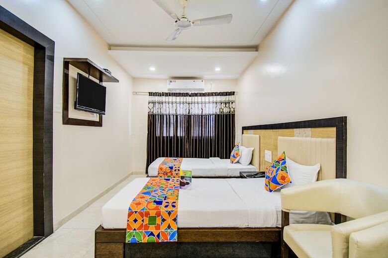 Fabhotel Krishna Regency