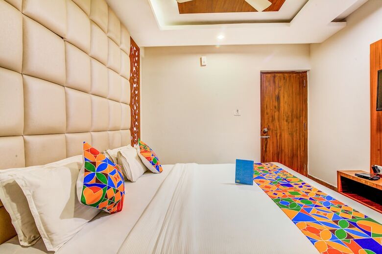 Fabhotel Empark