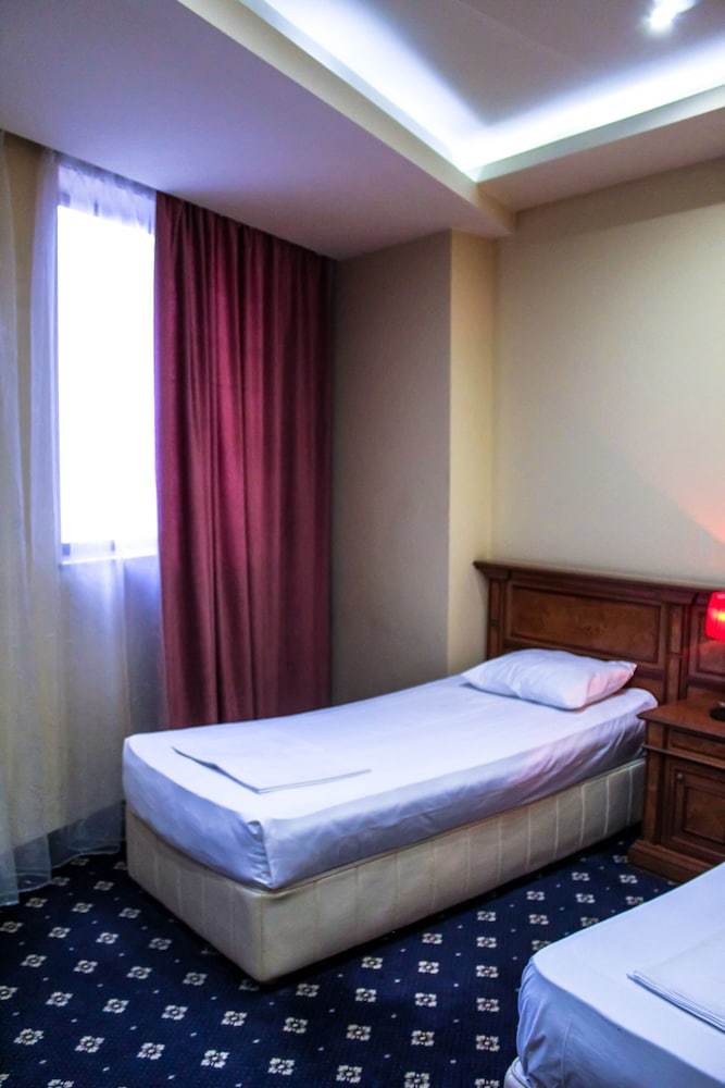 Venice Hotel