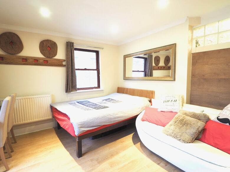 Apartamentos House176