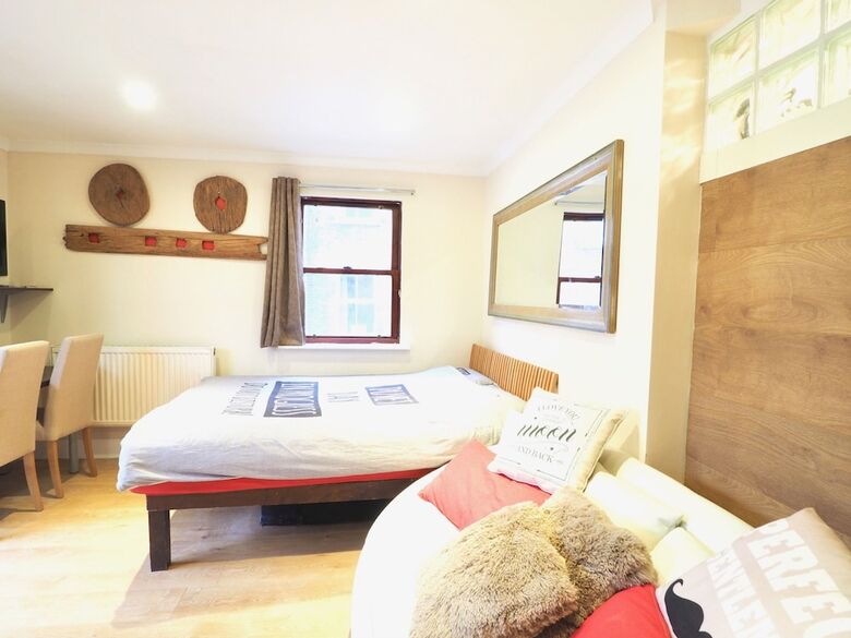 Apartamentos House176