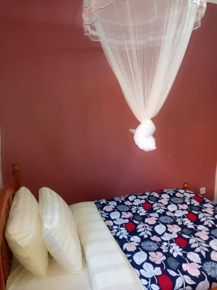 Bed & Breakfast Calm River Inn