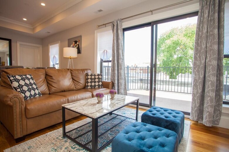 Aparthotel Luxury Condo 4 Bed 2 Bath Downtown Boston Sleeps 8