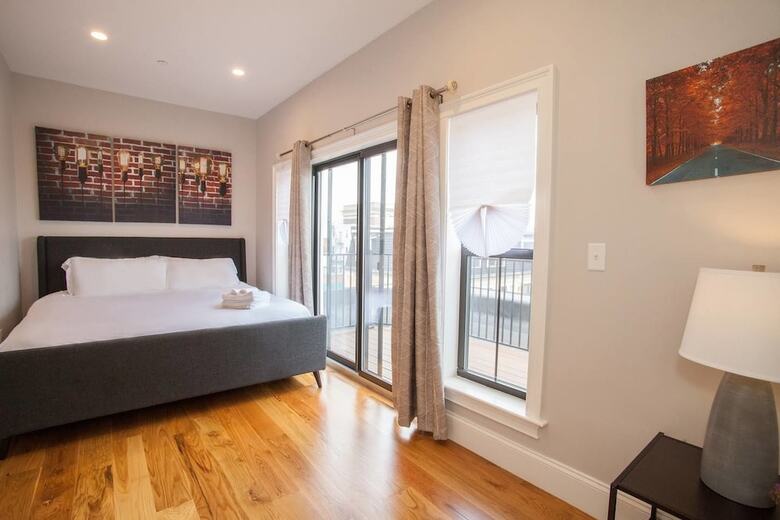 Aparthotel Luxury Condo 4 Bed 2 Bath Downtown Boston Sleeps 8