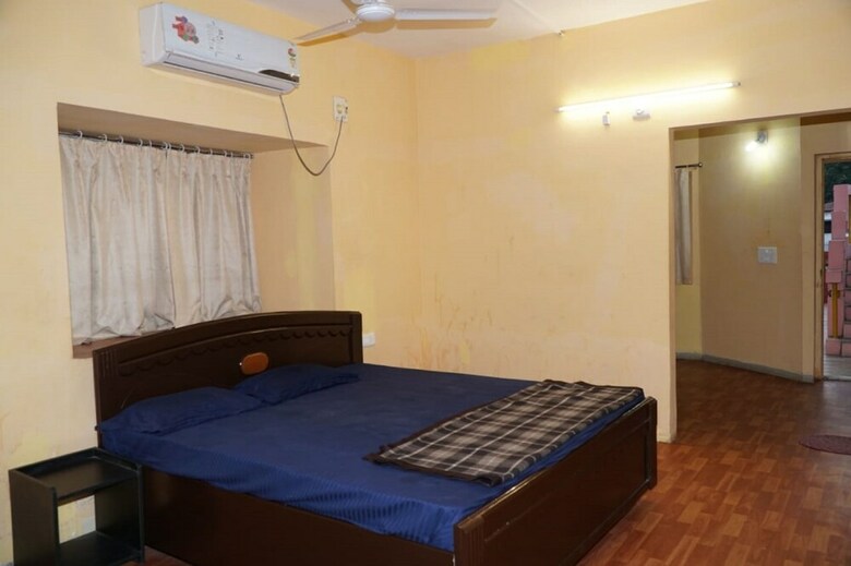 Apartamento Neel Kanth Motels & Hotel