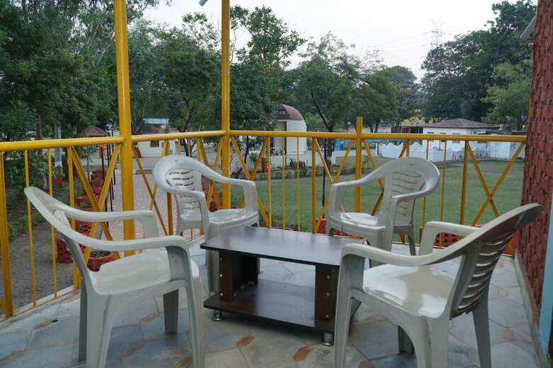 Apartamento Neel Kanth Motels & Hotel