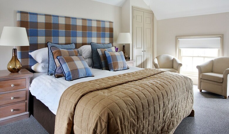 Chichester Harbour Hotel