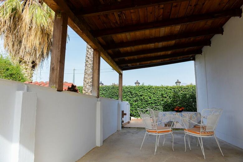 Apartamentos Patras Palm Tree