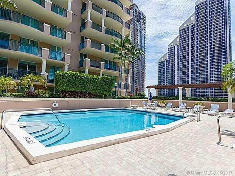 Apartamentos Stylish Modern 2bd/2bth Apt. Min To Beach