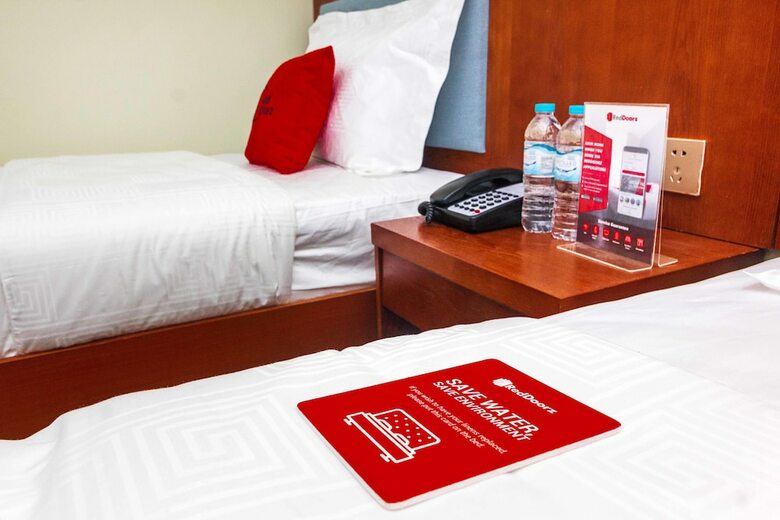 Hotel Reddoorz Premium @ Mabolo Cebu 2