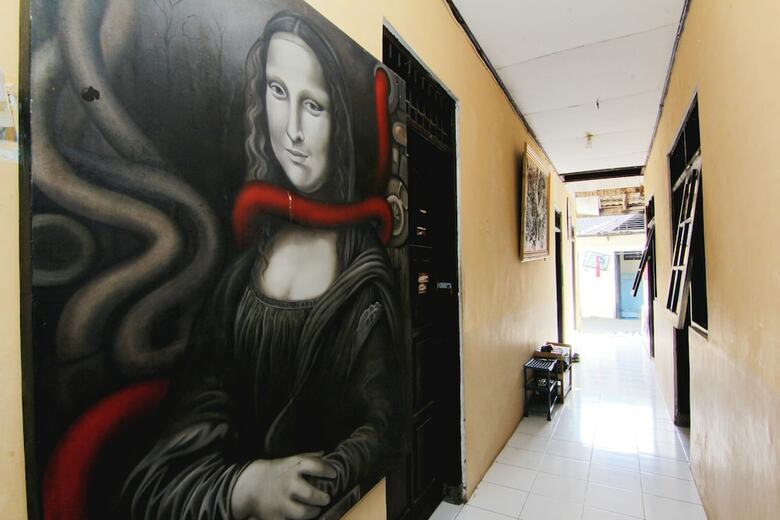 Hotel D'angkring Wisma Sarjana